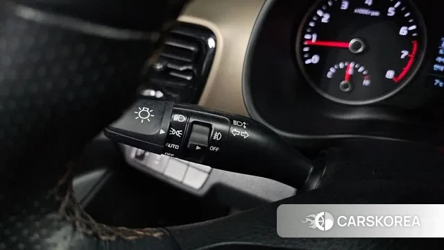 Kia Stonic id 3754605 из Кореи 8