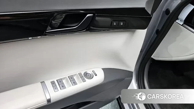 Hyundai Grandeur Hybrid (GN7) id 3251738 из Кореи 8