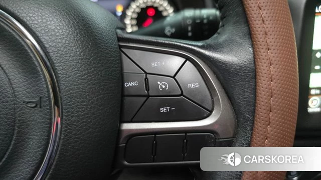 Jeep Renegade id 4557380 из Кореи 8
