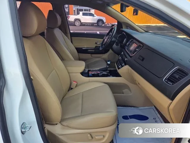 Kia The New Carnival id 3651504 из Кореи 8