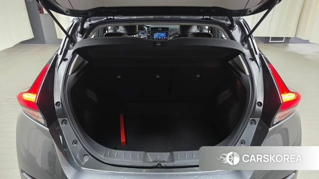 Nissan Leaf (ZE1) id 4615099 из Кореи 8