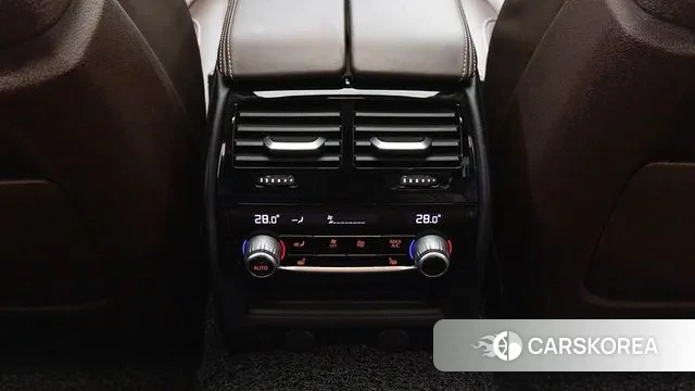 BMW 5 Series (G30) id 3661489 из Кореи 8