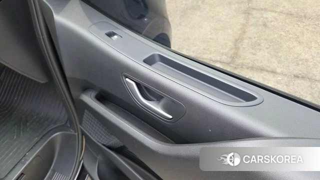 Hyundai Staria id 3892279 из Кореи 8