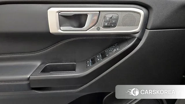 Ford Explorer 6th Generation id 3302161 из Кореи 8