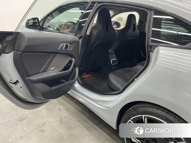 BMW 2 series id 3913822 из Китая 8