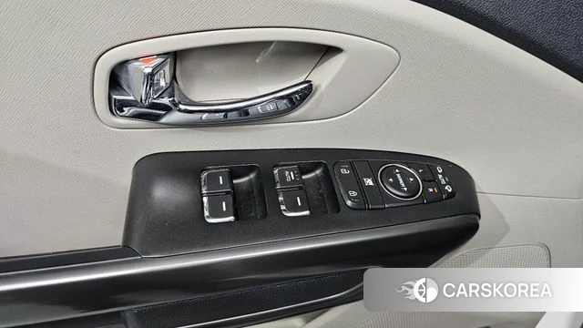 Kia The New Carnival id 3885888 из Кореи 8