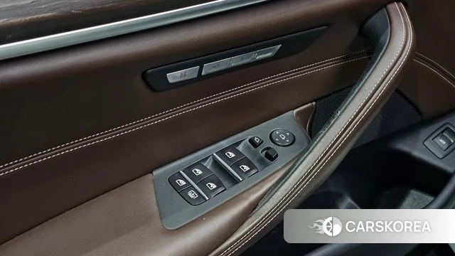 BMW 5 Series (G30) id 4924133 из Кореи 8