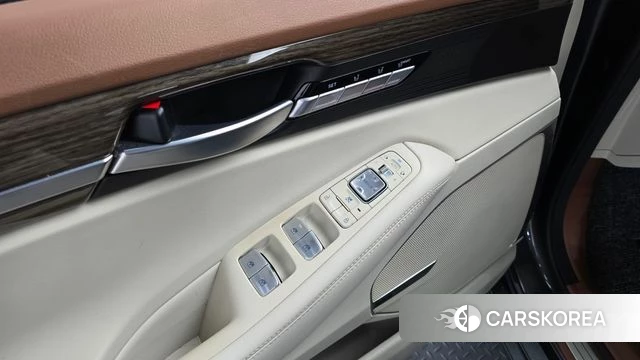 Genesis G90 id 4849334 из Кореи 8