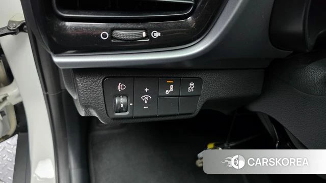 Kia Stonic id 4882548 из Кореи 8