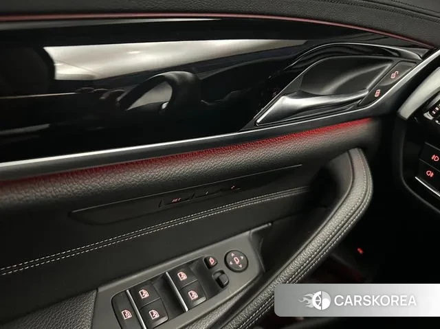 BMW 5 Series (G30) id 3713915 из Кореи 8