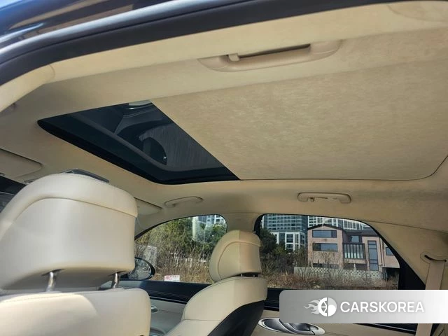 Genesis GV70 id 3838109 из Кореи 8