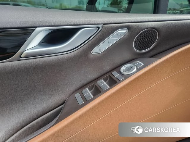 Genesis G80 (RG3) id 3923079 из Кореи 8