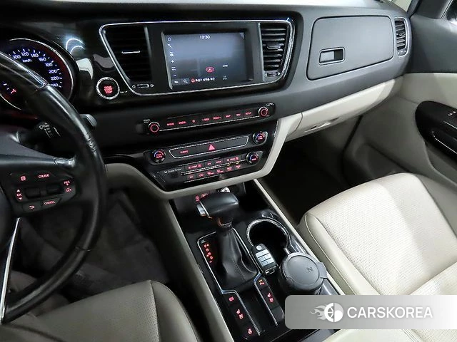 Kia The New Carnival id 4595708 из Кореи 8