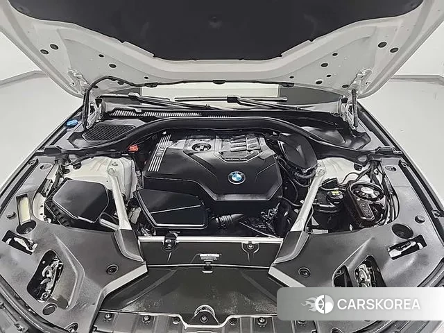 BMW 5 Series (G30) id 2979569 из Кореи 8