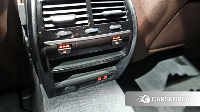 BMW 5 Series (G30) id 3344327 из Кореи 8