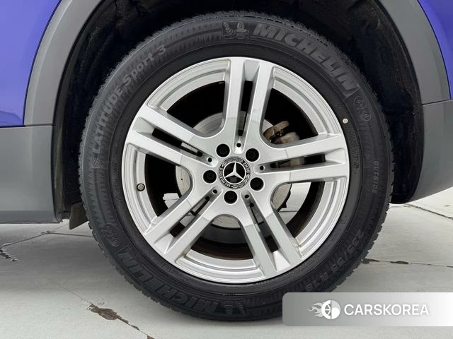 Mercedes-Benz GLB id 4265332 из Китая 8