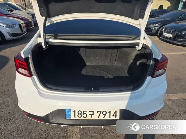 Hyundai The New Avante AD id 3647032 из Кореи 8