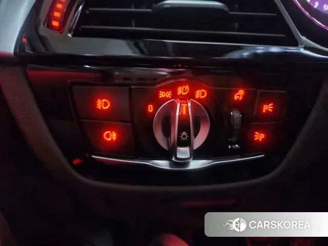 BMW 5 Series (G30) id 3574260 из Кореи 8