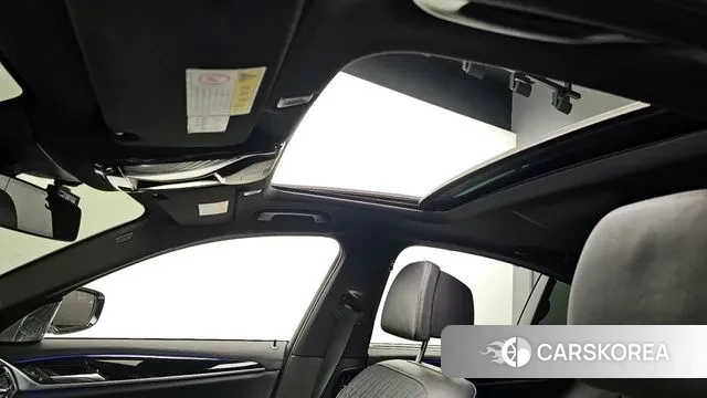 BMW 5 Series (G30) id 3672775 из Кореи 8