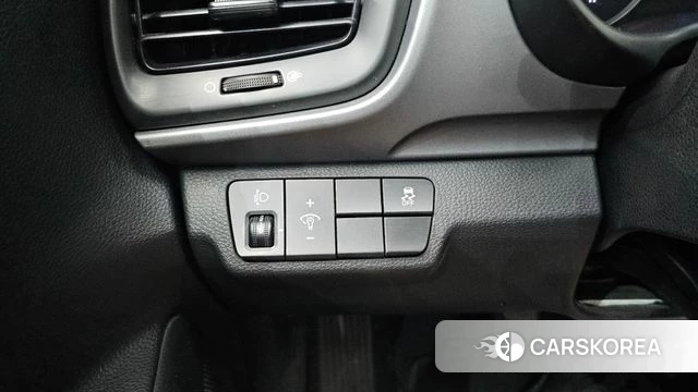 Kia Stonic id 4760467 из Кореи 8