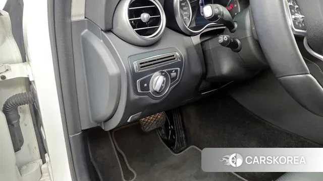 Mercedes-Benz C-Class W205 id 3417974 из Кореи 8