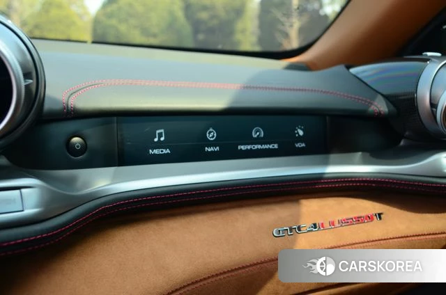 Ferrari GTC4 Russo id 3814205 из Кореи 8