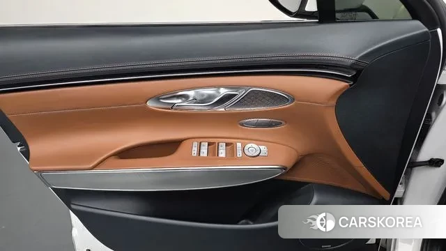 Genesis GV70 id 3058733 из Кореи 8