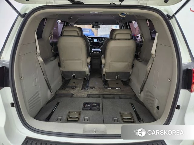 Kia The New Carnival id 4887354 из Кореи 8