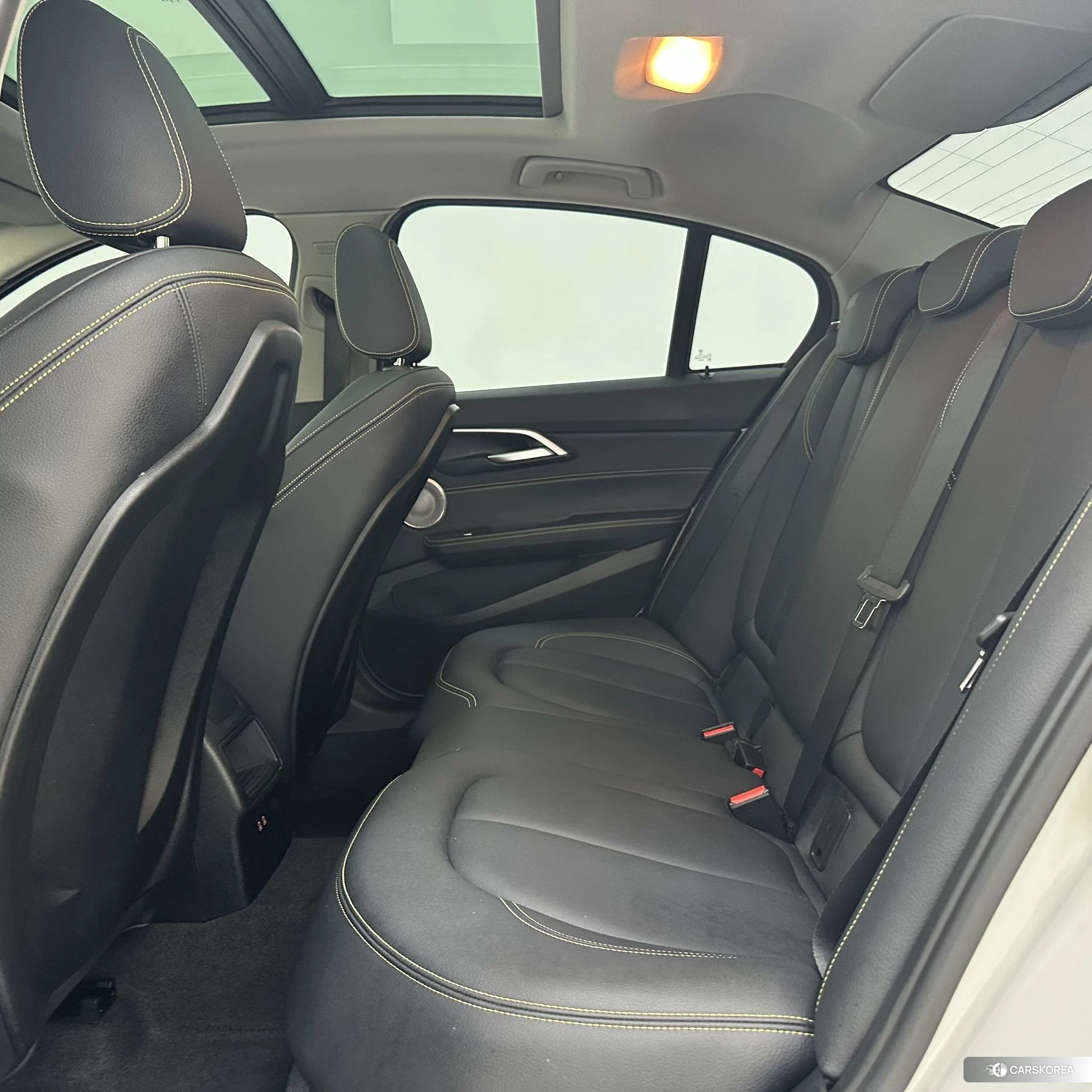 BMW 1 series id 4455063 из Китая 8