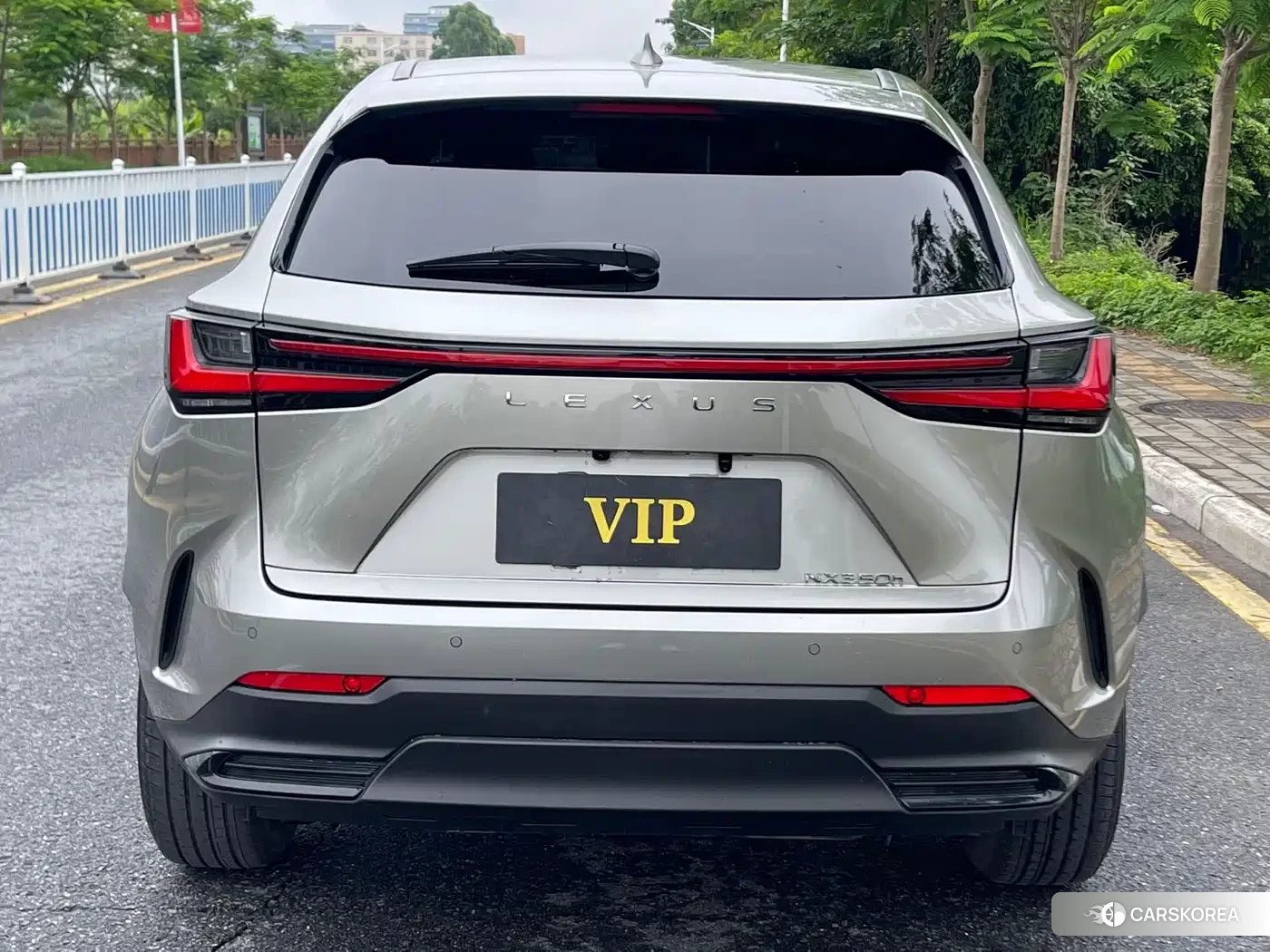 Lexus NX id 4622641 из Китая 8