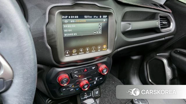 Jeep Renegade id 4294294 из Кореи 8