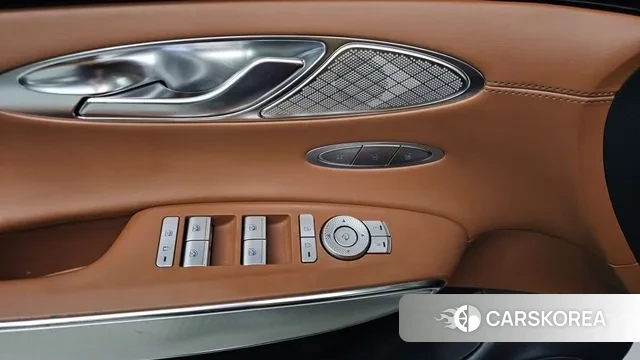 Genesis GV70 id 3443792 из Кореи 8