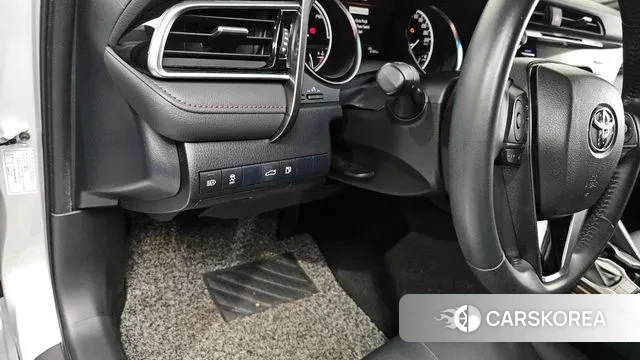 Toyota Camry (XV70) id 2986818 из Кореи 8