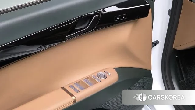 Hyundai Grandeur Hybrid (GN7) id 3711743 из Кореи 8