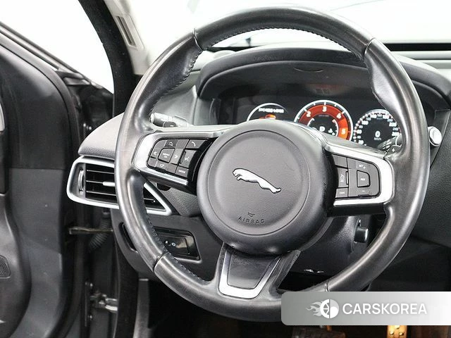 Jaguar XE id 4377908 из Кореи 8