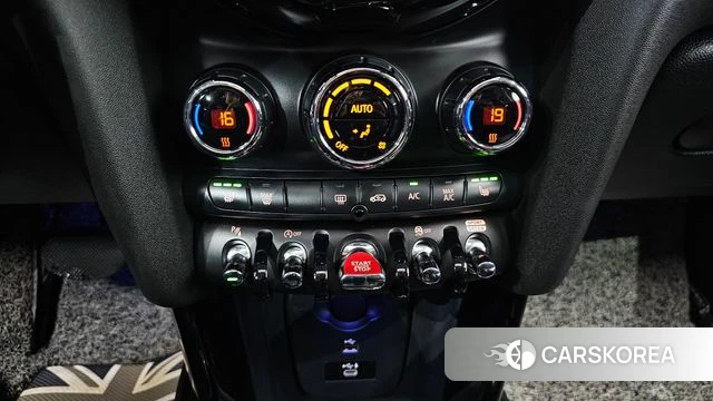 Mini Cooper S id 4409653 из Кореи 8