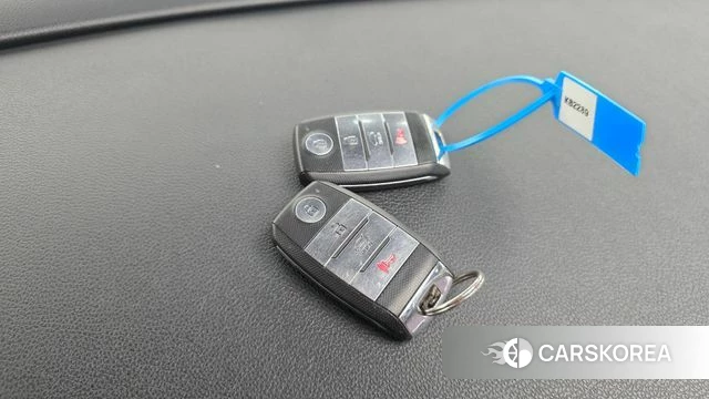 Kia Niro id 4502794 из Кореи 8
