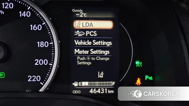 Lexus CT200h id 3578619 из Кореи 8