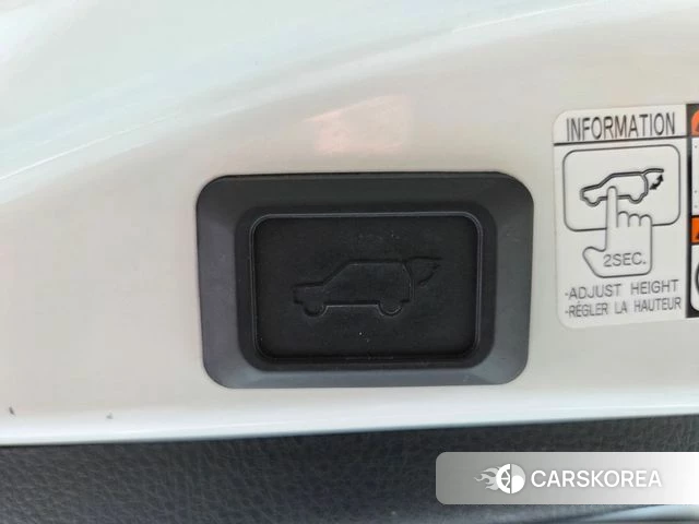 Toyota RAV4 id 4430521 из Кореи 8