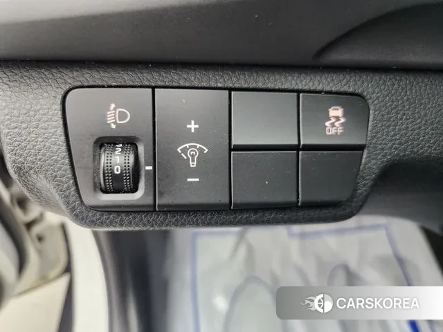 Kia Stonic id 3562986 из Кореи 8