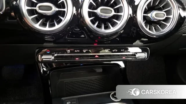 Mercedes-Benz A-Class W177 id 3018131 из Кореи 8