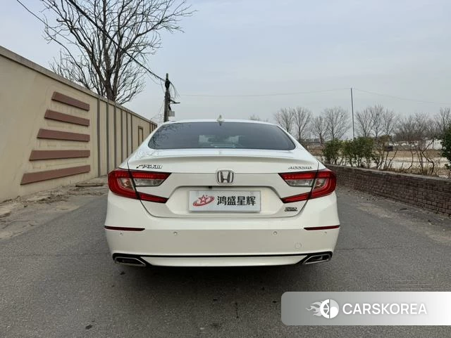 Honda Accord id 4208191 из Китая 8