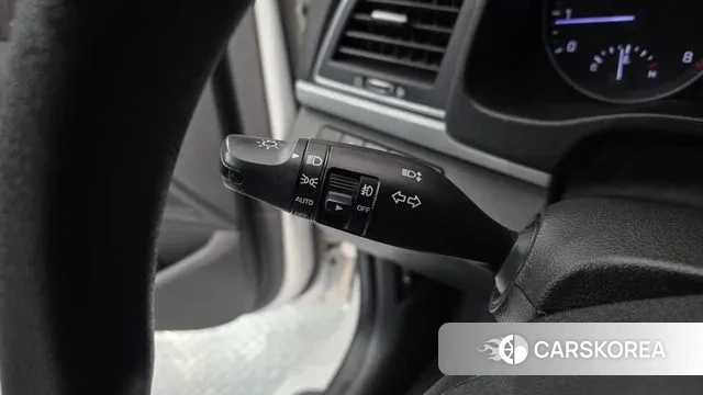 Hyundai Avante AD id 3773065 из Кореи 8