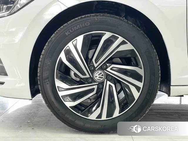 Volkswagen Sagitar id 4367453 из Китая 8