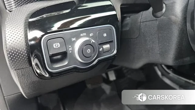 Mercedes-Benz A-Class W177 id 3621547 из Кореи 8