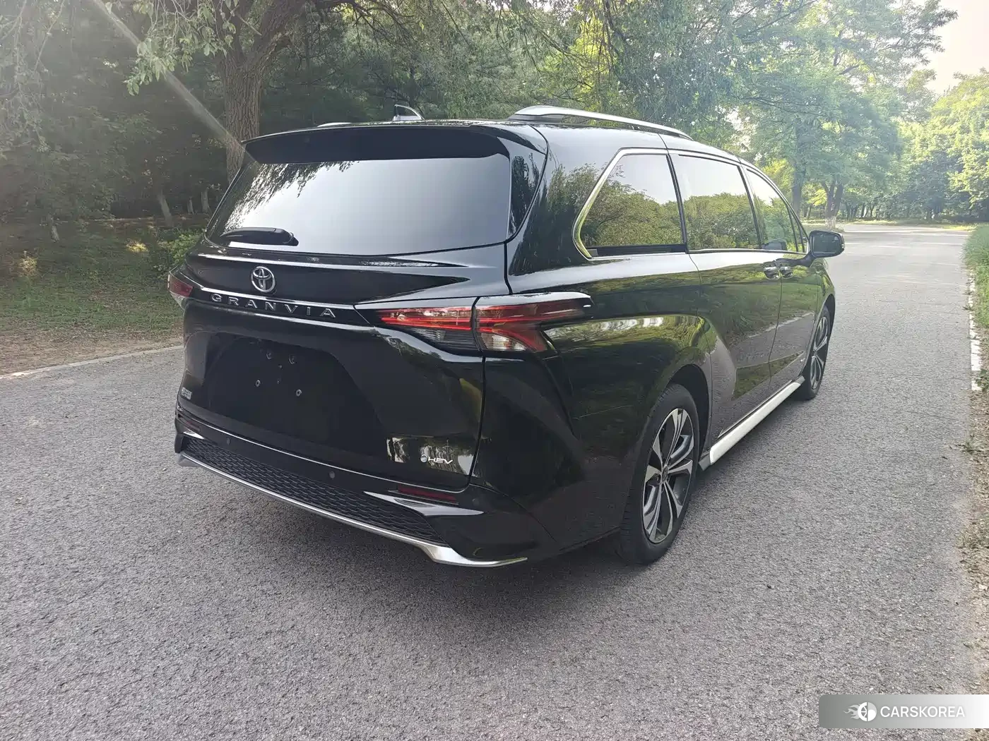 Toyota Granvia id 4545913 из Китая 8