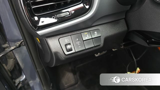 Kia Stonic id 4530690 из Кореи 8