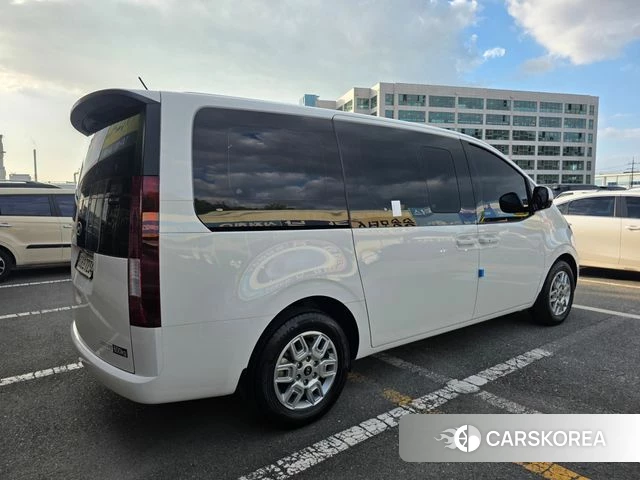 Hyundai Staria id 4778250 из Кореи 8