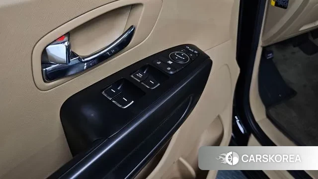 Kia The New Carnival id 3155989 из Кореи 8