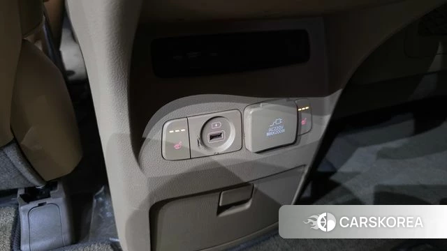 Kia All New Carnival id 4318387 из Кореи 8